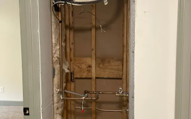 Burst Pipe Water Damage in Pearland, TX